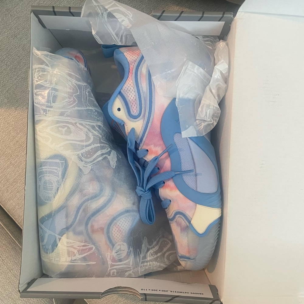 Jordan Tatum 3, Tie Dye Athletic Shoes - Blue and Pink